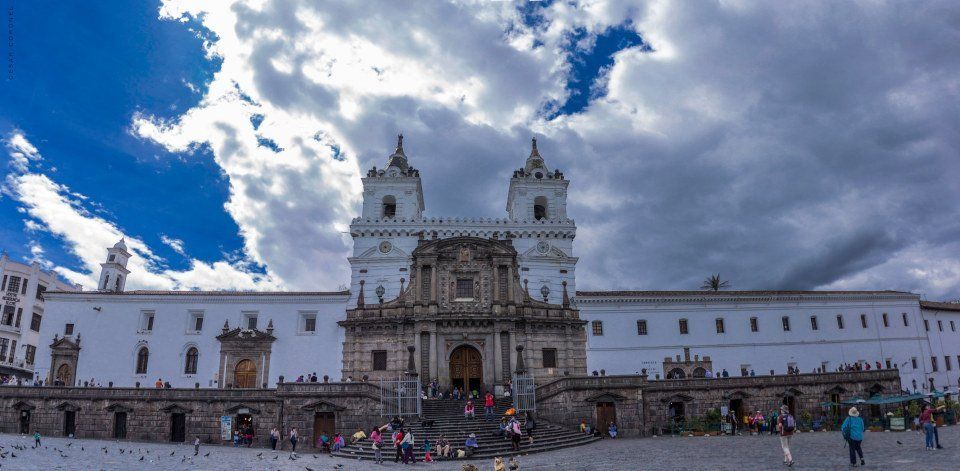 Ecuador Volcánico - 8n / 9d — imagen 3 de 6
